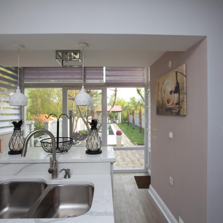 Villa Bura - Three-Bedroom Villa - 29