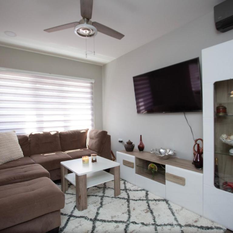 Villa Bura - Three-Bedroom Villa - 28