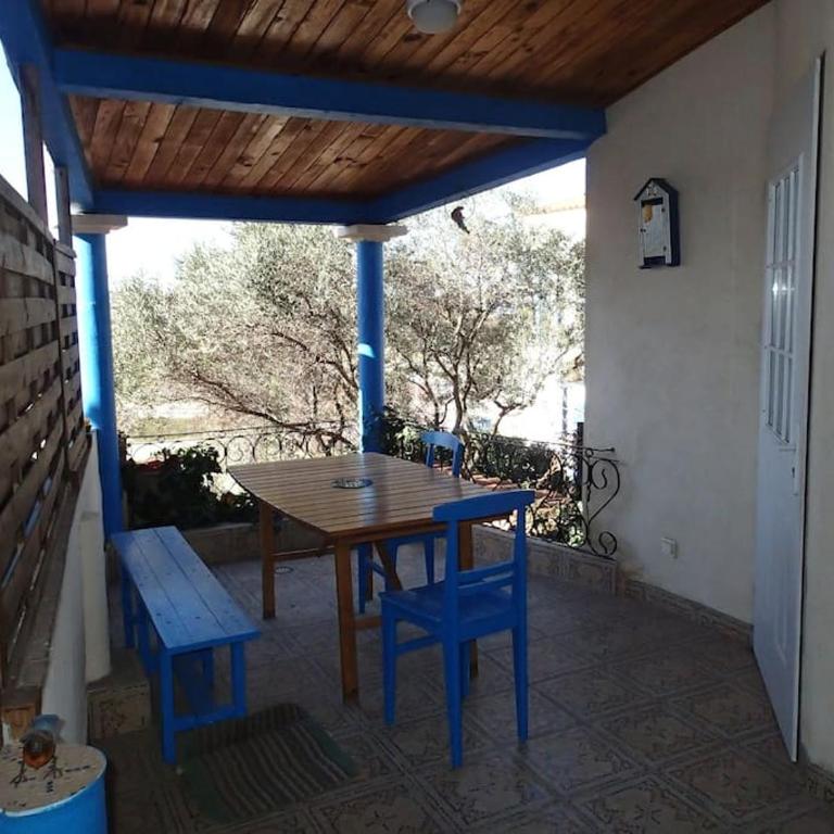 Petite maison bord et vue mer, 55 m2 - Two-Bedroom House - 1
