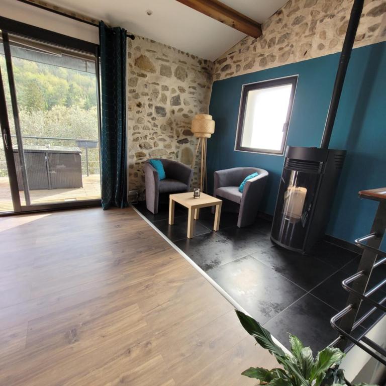 Chaleureuse bergerie rénovée. - Maison 2 Chambres - 9