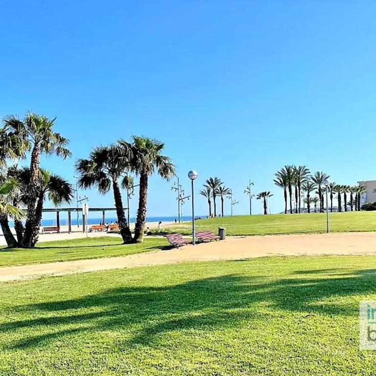 Nova Pineda , climatizado , piscina y a 230m de la playa. - Three-Bedroom Apartment - 38