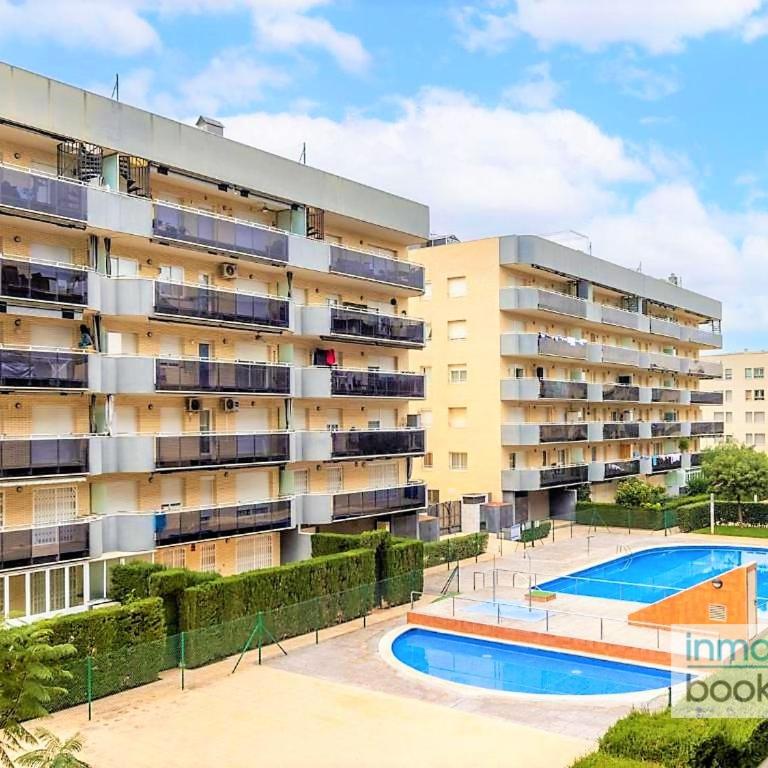Nova Pineda , climatizado , piscina y a 230m de la playa. - Three-Bedroom Apartment - 36
