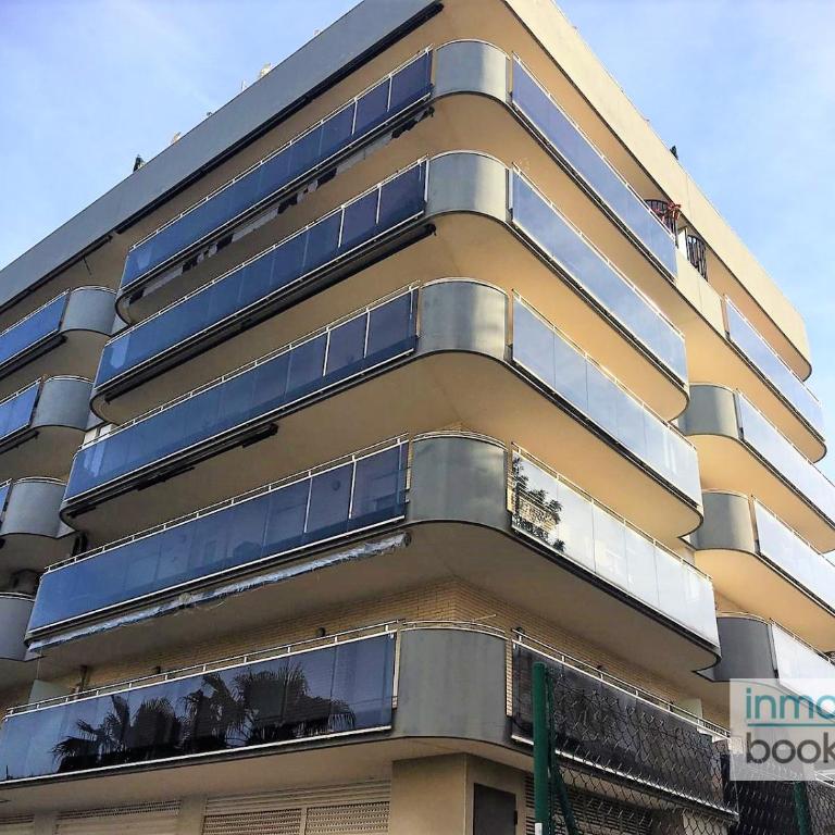 Nova Pineda , climatizado , piscina y a 230m de la playa. - Three-Bedroom Apartment - 37