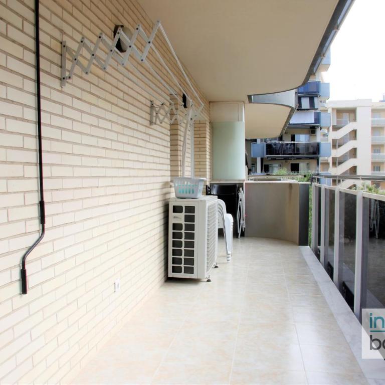 Nova Pineda , climatizado , piscina y a 230m de la playa. - Three-Bedroom Apartment - 14