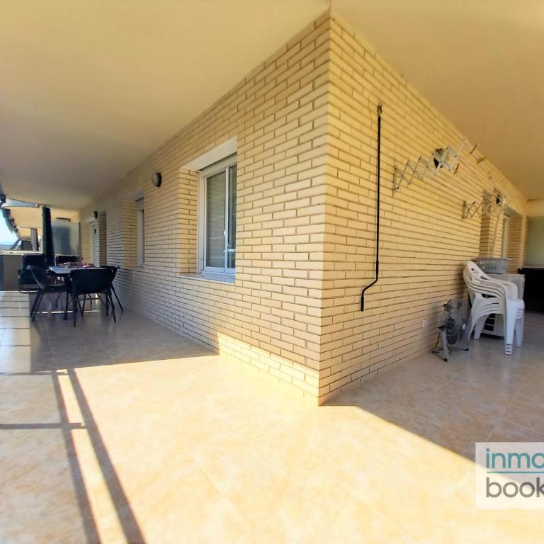 Nova Pineda , climatizado , piscina y a 230m de la playa. - Three-Bedroom Apartment - 10