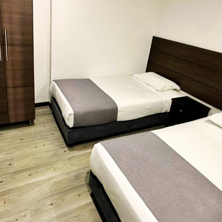 Hotel Expo Hotel Ferial - Habitación Doble con baño privado - 1 o 2 camas - 1