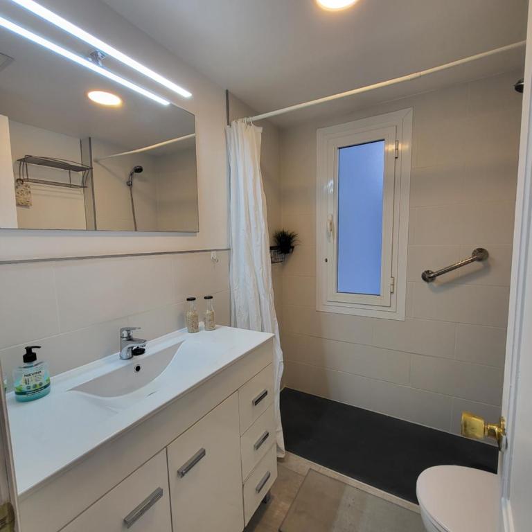 Waikiki 47 - Two-Bedroom Apartment - 8