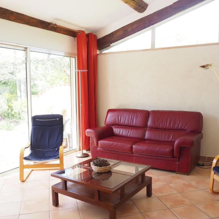 Holiday Home near Mont Ventoux Ski Resort - Maison de Vacances 3 Chambres - 4