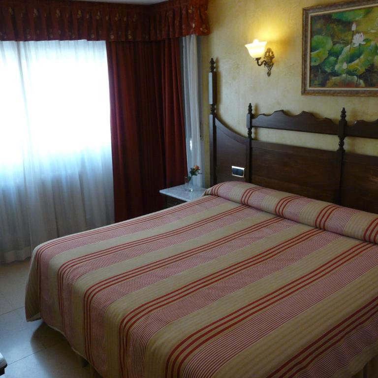 Hotel Reyes Catolicos - Habitación Doble - 1 o 2 camas - 4
