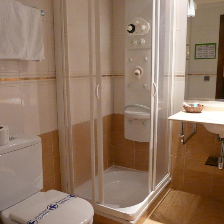 Hotel Reyes Catolicos - Habitación Individual - 3