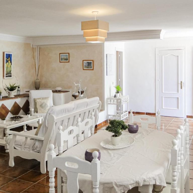 Lovely Home In Frigiliana - Casa de 4 dormitorios - 3