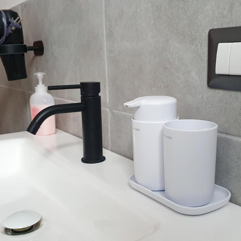 Apulia Time - Standard Single Room with Shared Bathroom - 8