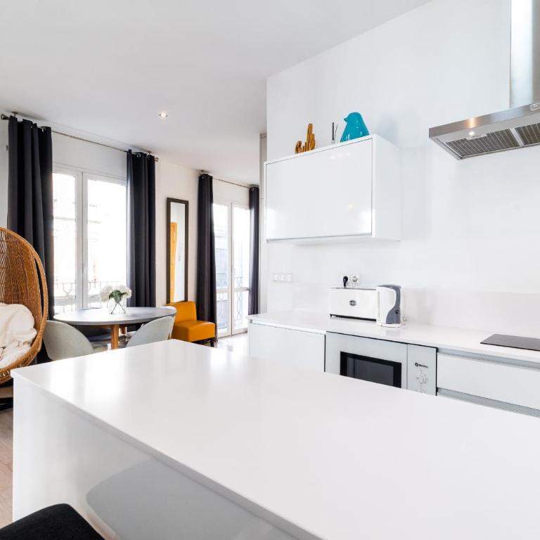 Precioso Apartamento en el Centro de Granada. - Two-Bedroom Apartment - 8