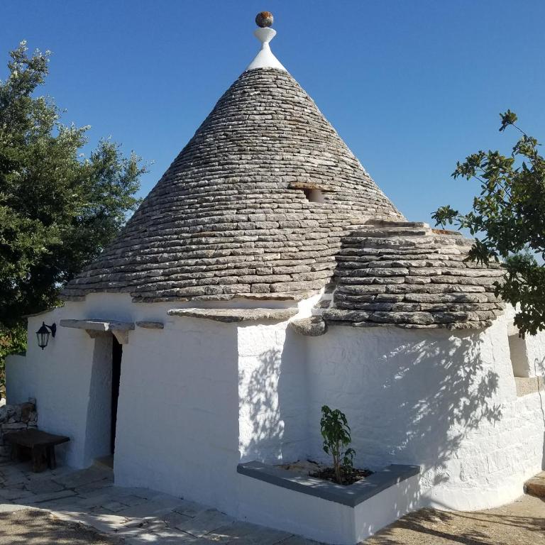Antico trullo immerso nella campagna - Casa con 1 Camera da Letto - 1