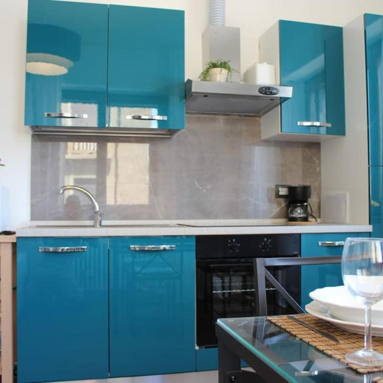 Art Apartment stazione A - Appartamento con 2 Camere da Letto - 4