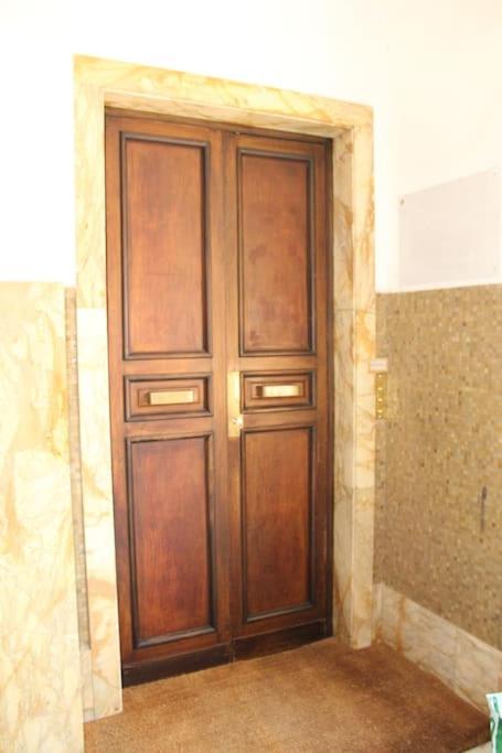 Art Apartment stazione A - Appartamento con 2 Camere da Letto - 8
