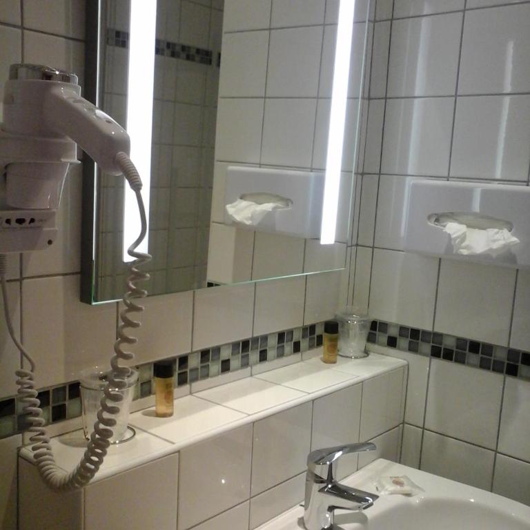 Hôtel Carmin - Chambre Double Confort - 5
