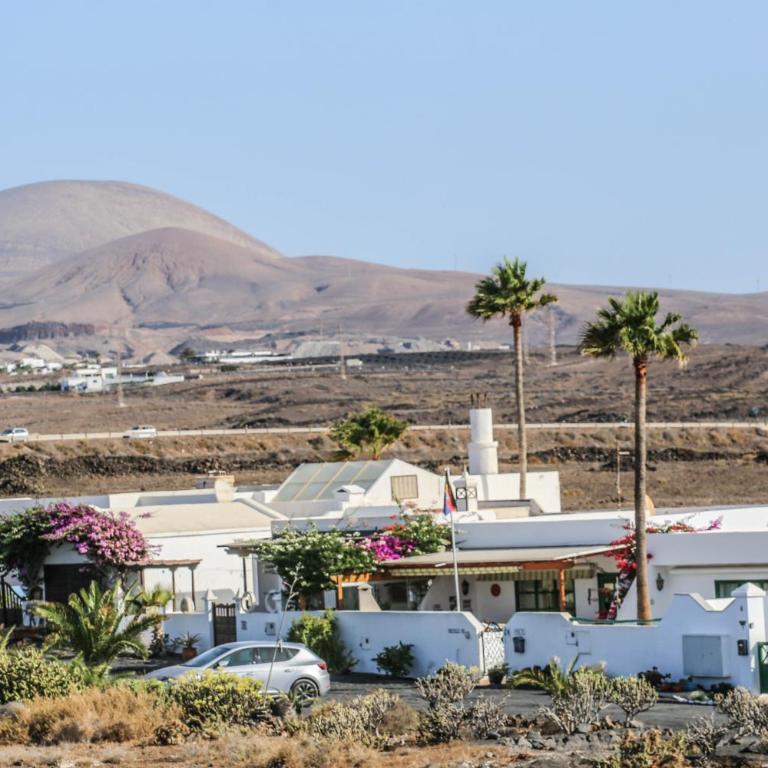 Suite Cozy Relax - Pool and 400 M to the Beach By Lanzarote Vacation Homes - Apartment with Garden View - 21