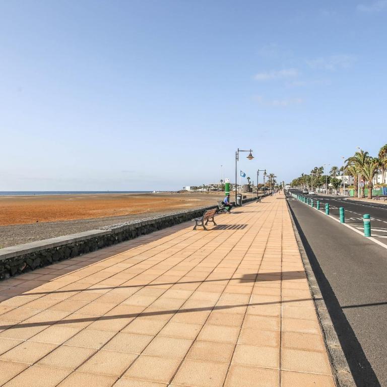 Suite Cozy Relax - Pool and 400 M to the Beach By Lanzarote Vacation Homes - Apartment with Garden View - 20