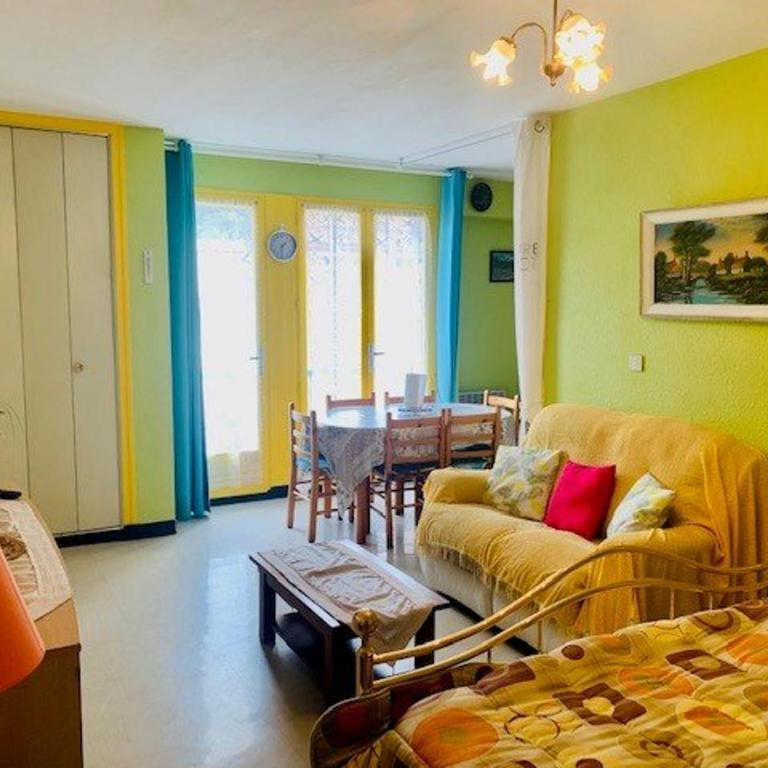 Studio Confortable - 3 Pers - Ascenseur - Parking - Wifi - Centre Ville Amélie-les-Bains - Studio - 2