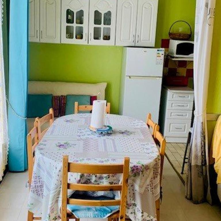 Studio Confortable - 3 Pers - Ascenseur - Parking - Wifi - Centre Ville Amélie-les-Bains - Studio - 10