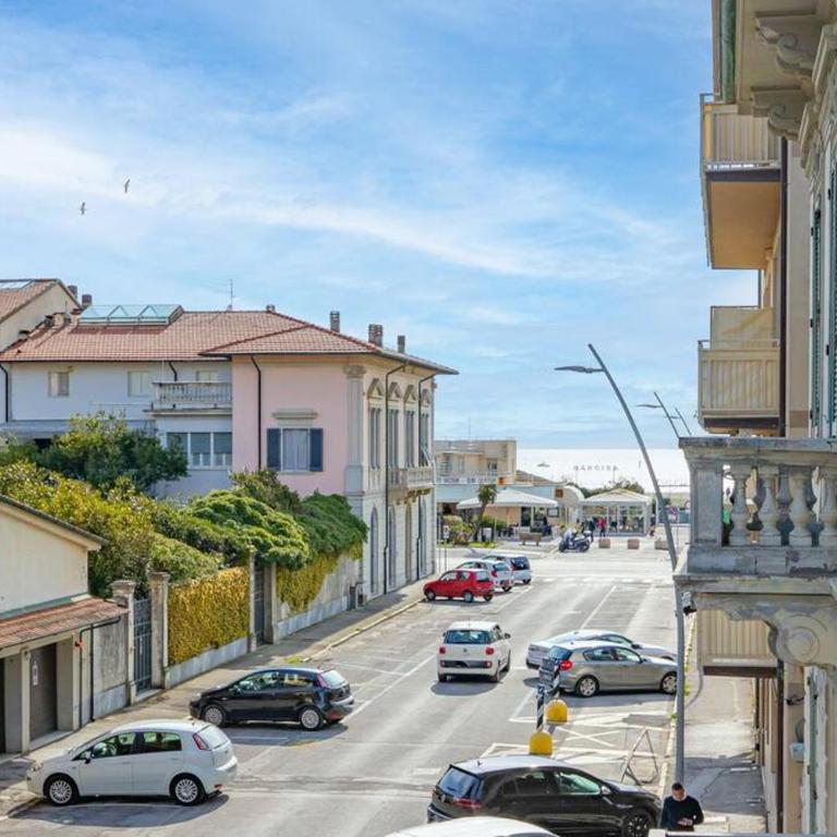 Viareggio Beach Apartment - Appartamento con 3 Camere da Letto - 1