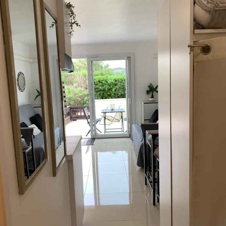 Joli Studio proche plage - Apartment mit 1 Schlafzimmer - 2