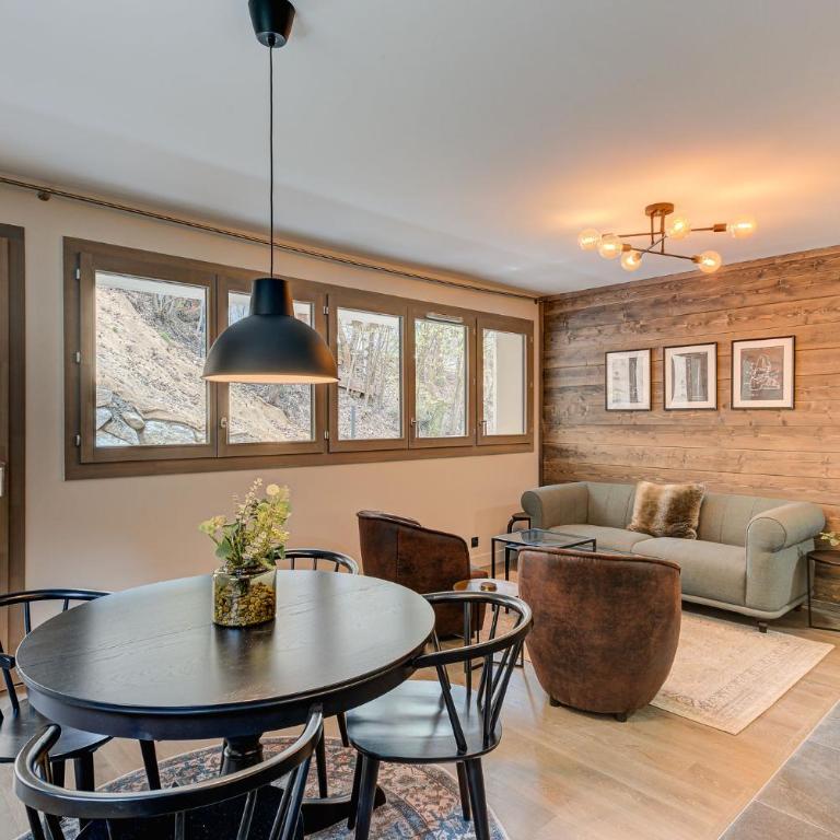 White Pearl A02, Alpes Agency, Central Chamonix, Sleeps 4 - Appartement 2 Chambres - 2