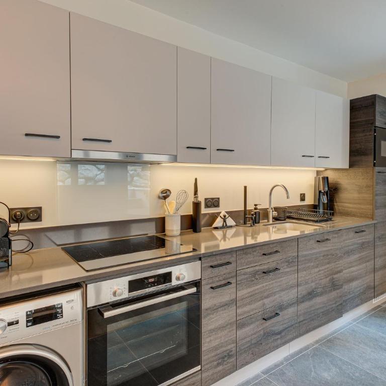 White Pearl A02, Alpes Agency, Central Chamonix, Sleeps 4 - Appartement 2 Chambres - 12