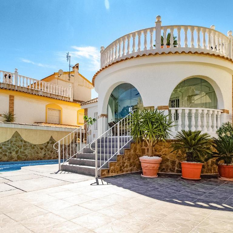 Beach Front Home In Santa Pola - Casa Vacacional de 3 dormitorios - 1