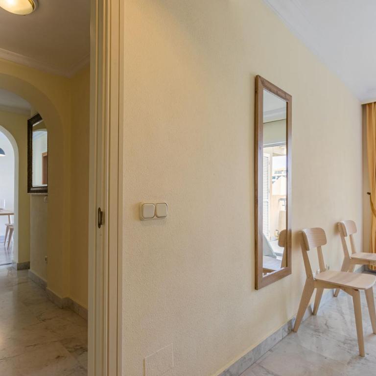MARBELLA HOME RENTALS - Marina Banus, Puerto Banus, Cozy 2BR, parking & pool - Two-Bedroom Apartment - 27
