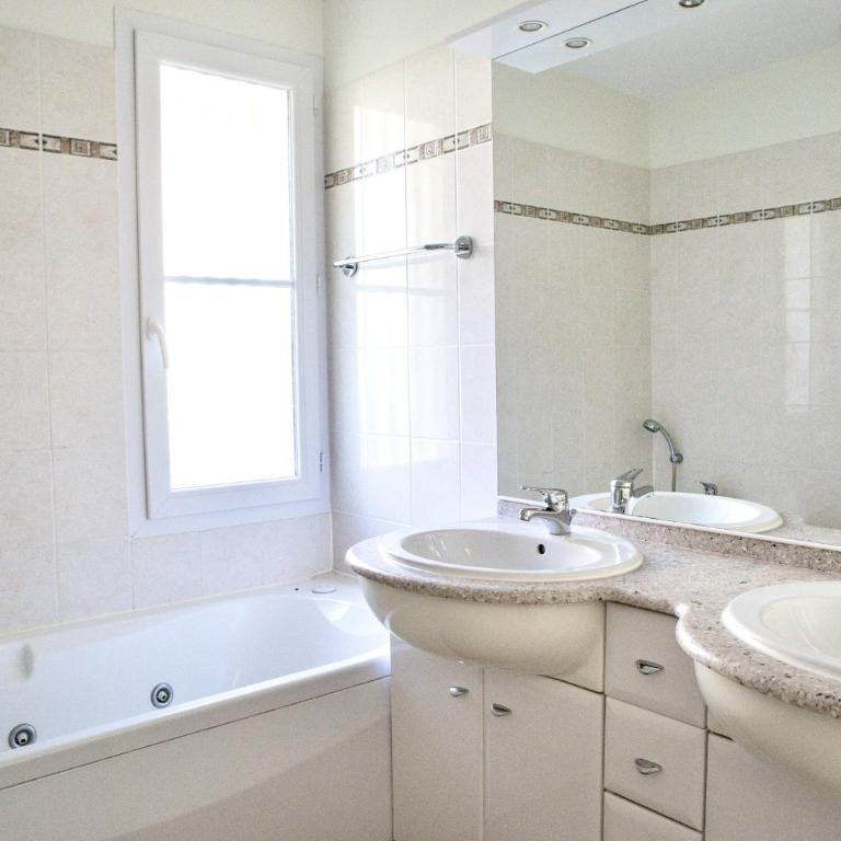 villa piscine chauffée 10pers dans cadre exceptionnel-AG19 - Villa with Private Pool - 25