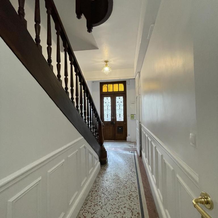 Villa muguette - coeur de Vichy-1er étage-balcon - Two-Bedroom Apartment - 15