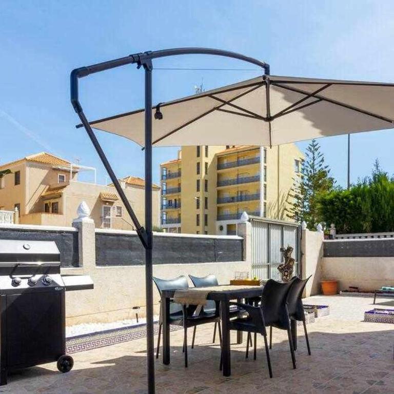 Groundfloor Pink Torrevista - Two-Bedroom Apartment - 4