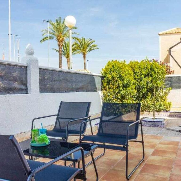 Groundfloor Pink Torrevista - Two-Bedroom Apartment - 31