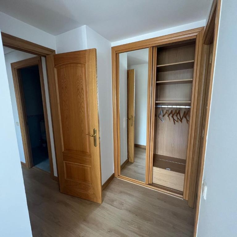 POOL AND CONFORT 3 habitaciones y garaje By apartamentos Logroño - Apartamento de 3 dormitorios - 17