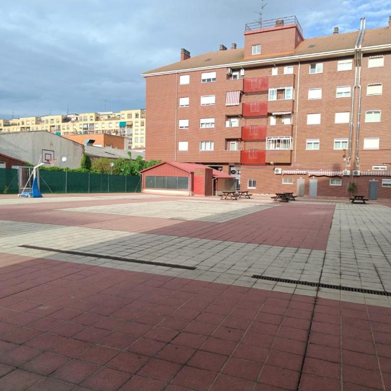 POOL AND CONFORT 3 habitaciones y garaje By apartamentos Logroño - Apartamento de 3 dormitorios - 41