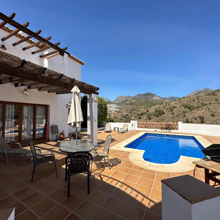 An Idyllic Grand Villa - Villa con piscina privada - 1
