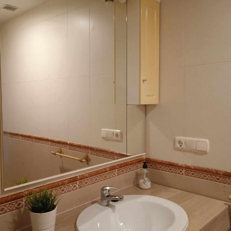 Apartamento de 1 dormitorio en Calle Vela - Apartamento Superior - 2