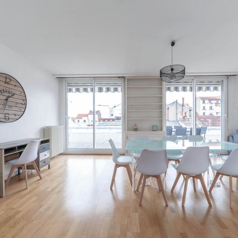 Le Pasteur - Grand appartement lumineux - Centre-ville - Appartement 3 Chambres - 26