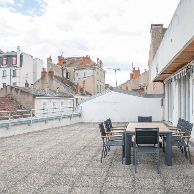 Le Pasteur - Grand appartement lumineux - Centre-ville - Appartement 3 Chambres - 52