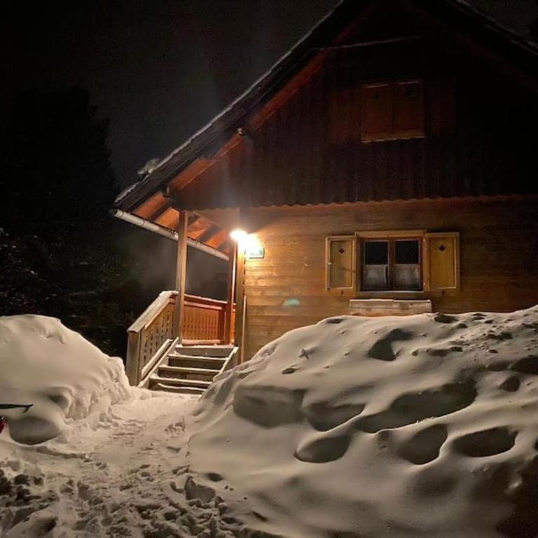 Idyllische Zirbenholz Alpin Huette - Ferienhaus - 32