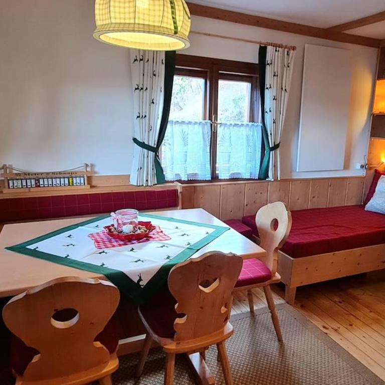 Idyllische Zirbenholz Alpin Huette - Ferienhaus - 15