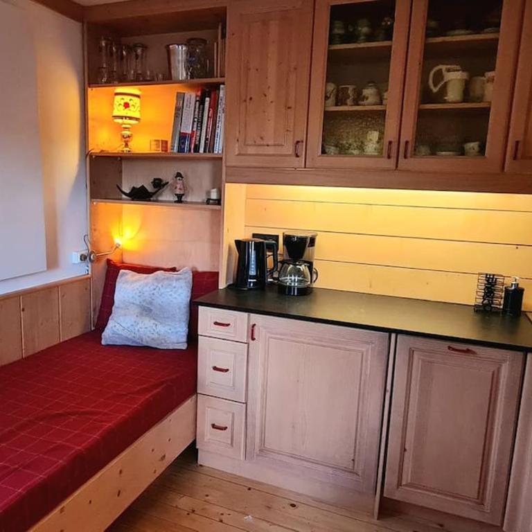 Idyllische Zirbenholz Alpin Huette - Ferienhaus - 18