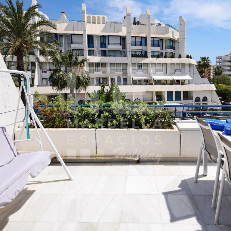Marbella House 133 Second Line Beach - Two-Bedroom Apartment - 33