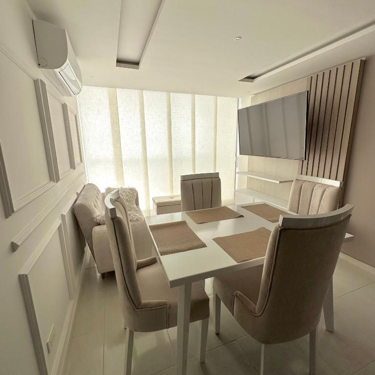 Apartamento Amoblado Luxury Excelente Ubicacion - Apartamento de 3 dormitorios - 13