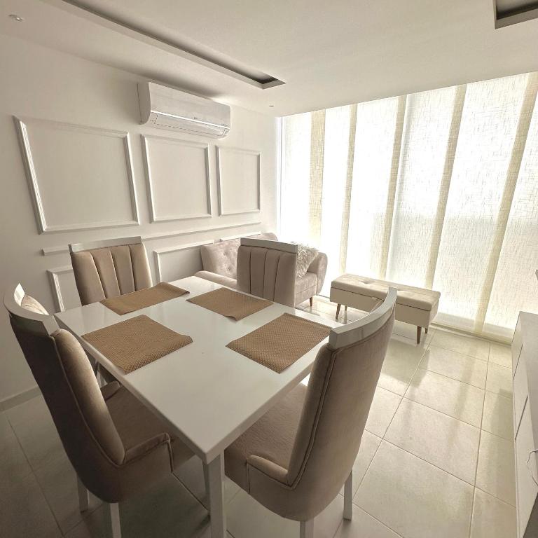 Apartamento Amoblado Luxury Excelente Ubicacion - Apartamento de 3 dormitorios - 27
