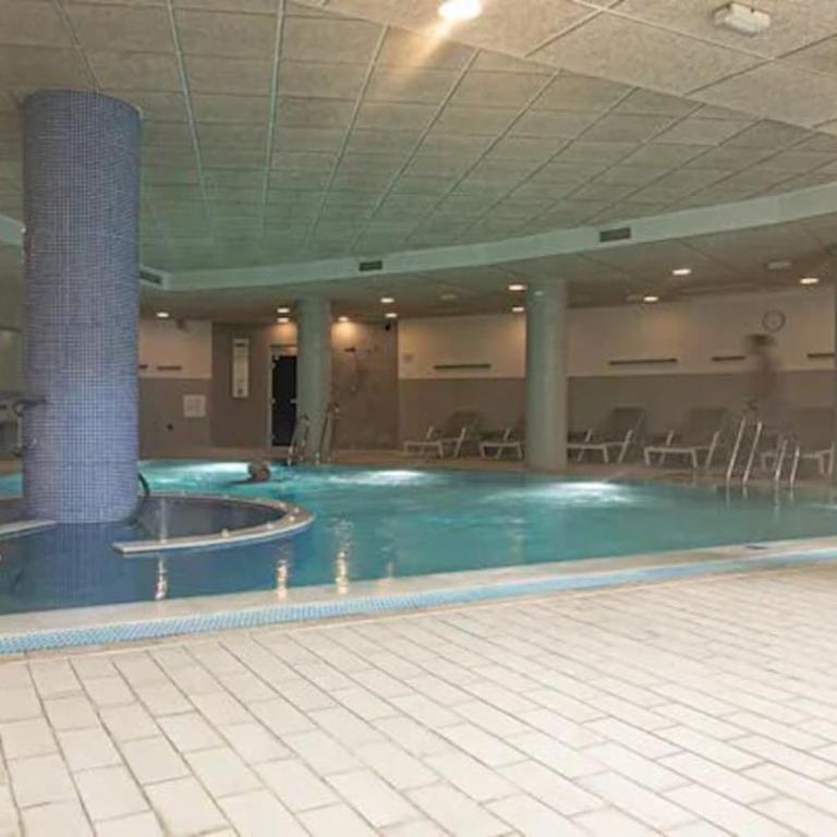 Apartamento lujo en primera línea de playa en Bahía de la Plata, Estepona - Two-Bedroom Apartment - 32