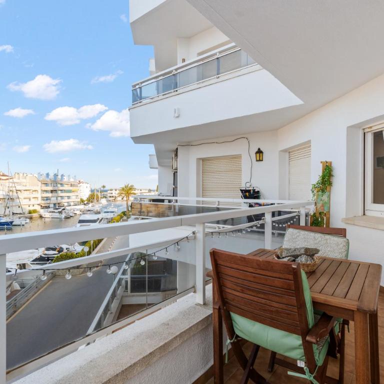 WELCS APARTAMENTO 055 EMP con terraza y vistas al canal - Apartamento con terraza - 10