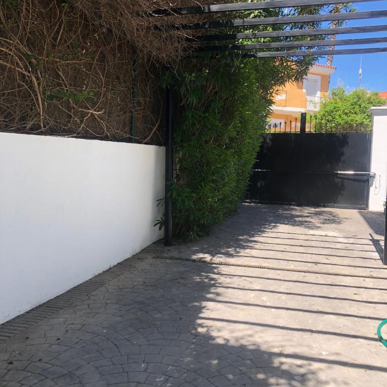 Detached Villa 4 bed Duquesa with Private infinity pool close to port and beach - Villa - 23